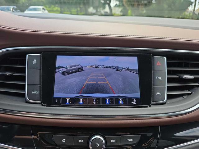 Photo of 2021 White Frost Tricoat Buick Enclave