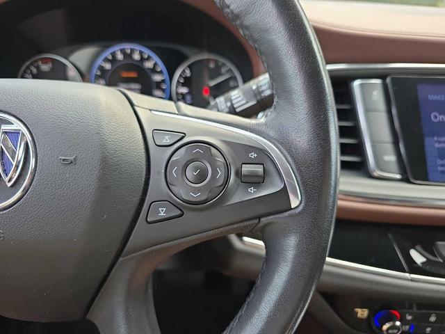 Photo of 2021 White Frost Tricoat Buick Enclave