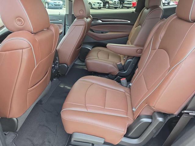 Photo of 2021 White Frost Tricoat Buick Enclave