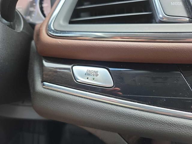 Photo of 2021 White Frost Tricoat Buick Enclave