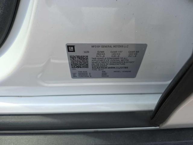 Photo of 2021 White Frost Tricoat Buick Enclave