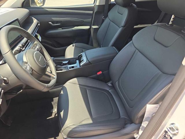 Photo of 2025 Serenity White Pearl Hyundai TUCSON