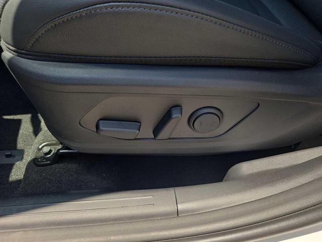 Photo of 2025 Serenity White Pearl Hyundai TUCSON