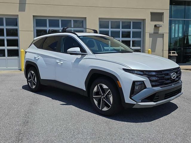 Photo of 2025 Serenity White Pearl Hyundai TUCSON