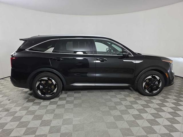 Photo of 2025 Aurora Black Pearl Kia Sorento Hybrid