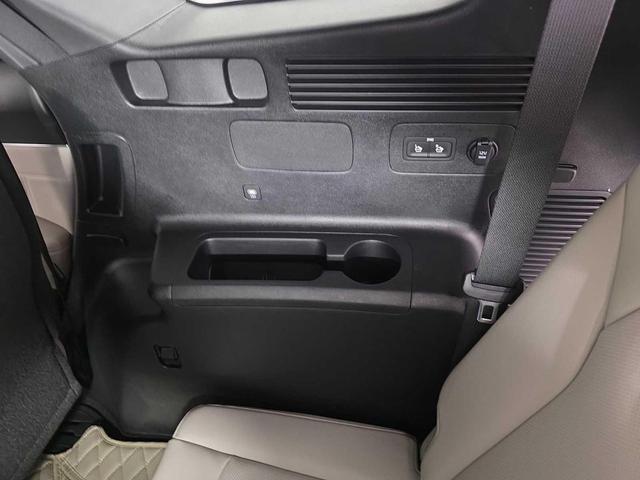 Photo of 2025 Aurora Black Pearl Kia Sorento Hybrid