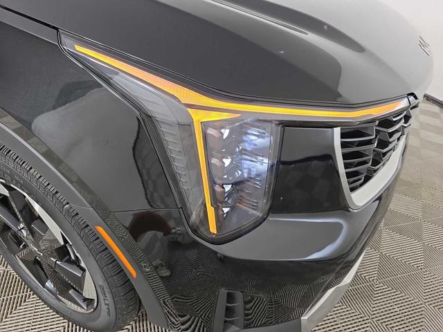 Photo of 2025 Aurora Black Pearl Kia Sorento Hybrid
