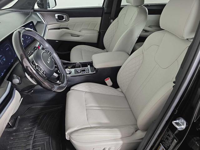 Photo of 2025 Aurora Black Pearl Kia Sorento Hybrid