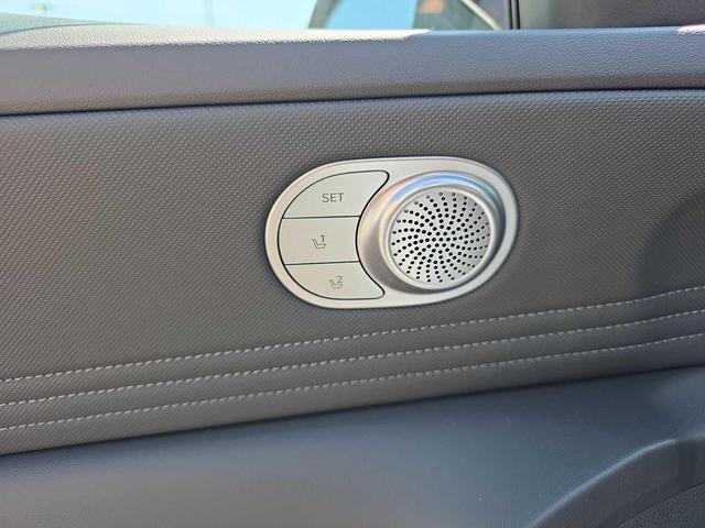 Photo of 2025 Serenity White Hyundai ELANTRA