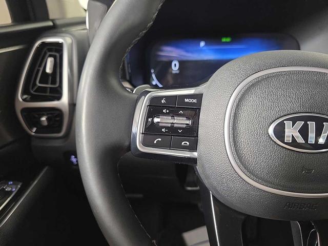 Photo of 2021 Ebony Black Kia Sorento