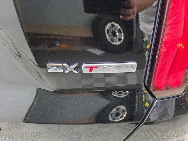 Photo of 2021 Ebony Black Kia Sorento