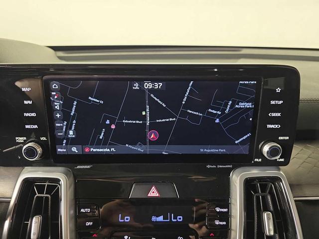 Photo of 2021 Ebony Black Kia Sorento