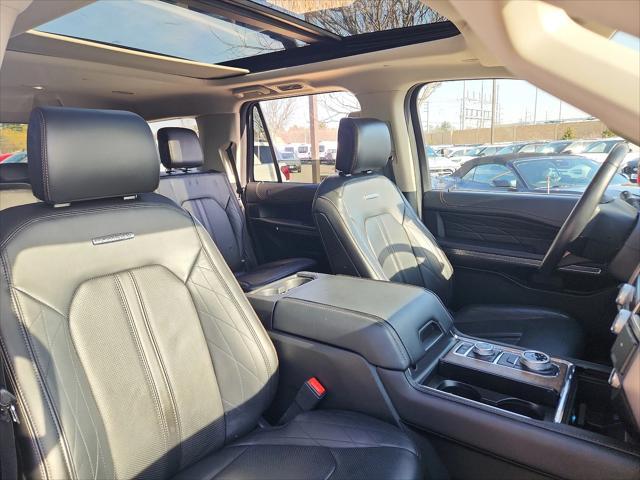 Photo of 2021 Black Ford Expedition
