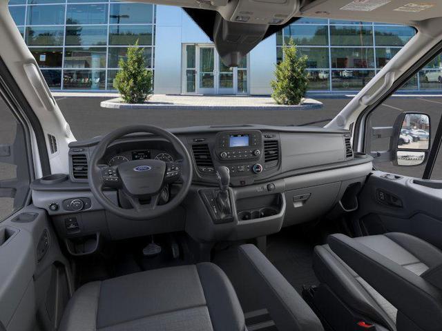 Photo of 2025 Oxford White Ford Transit-250