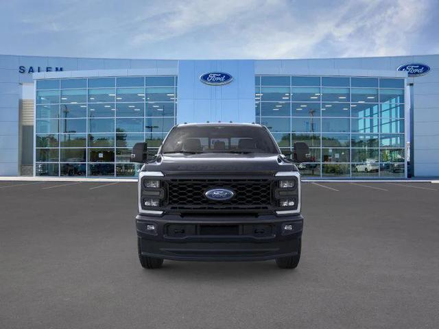 Photo of 2025 Agate Black Metallic Ford F-350