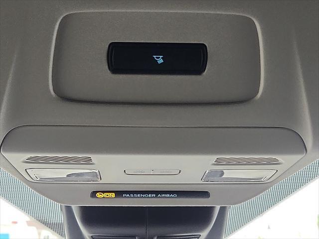Photo of 2025 Oxford White Ford Transit-350