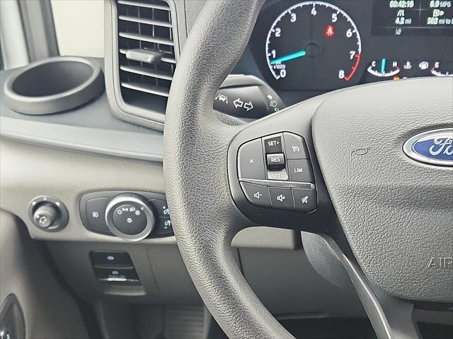 Photo of 2025 Oxford White Ford Transit-350