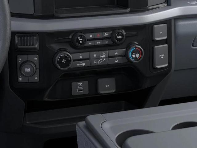 Photo of 2025 Oxford White Ford F-350