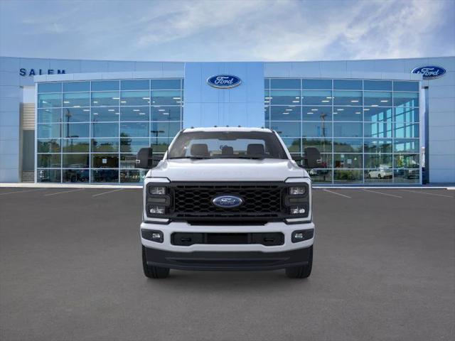 Photo of 2025 Oxford White Ford F-250