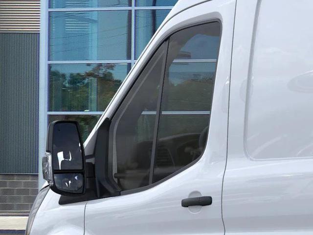 Photo of 2025 Oxford White Ford Transit-250