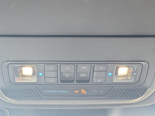 Photo of 2022 Star White Metallic Tri-Coat Ford Explorer