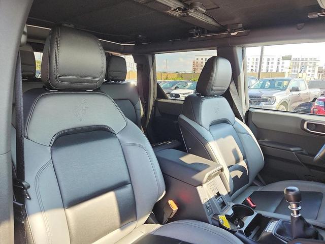 Photo of 2024 Oxford White Ford Bronco