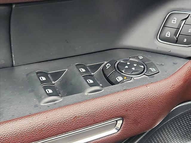 Photo of 2023 Black Metallic Ford Expedition