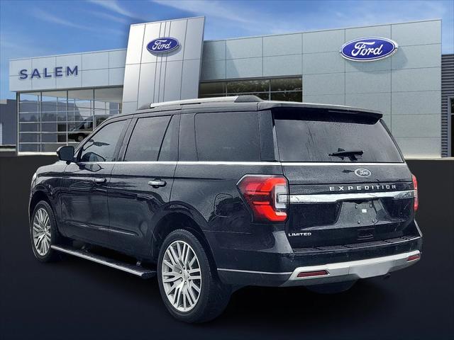 Photo of 2023 Black Metallic Ford Expedition