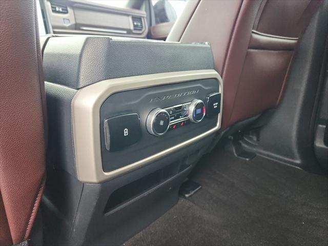 Photo of 2023 Black Metallic Ford Expedition