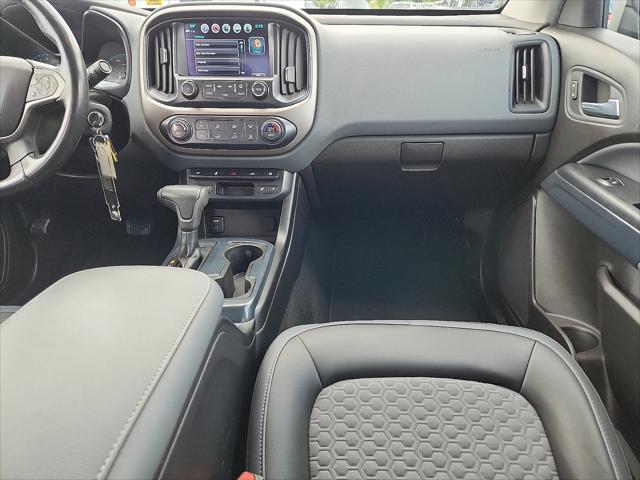 Photo of 2018 Summit White Chevrolet Colorado