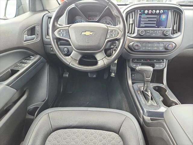 Photo of 2018 Summit White Chevrolet Colorado