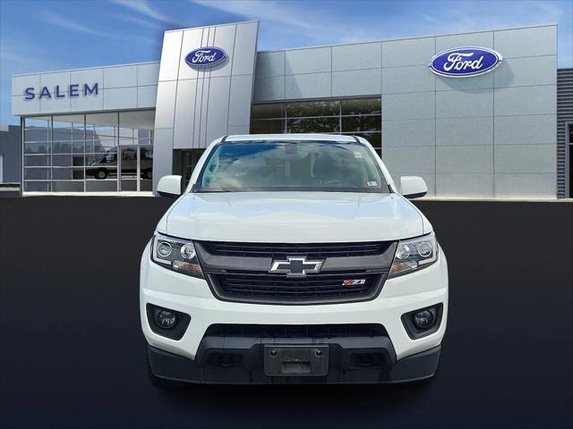 Photo of 2018 Summit White Chevrolet Colorado