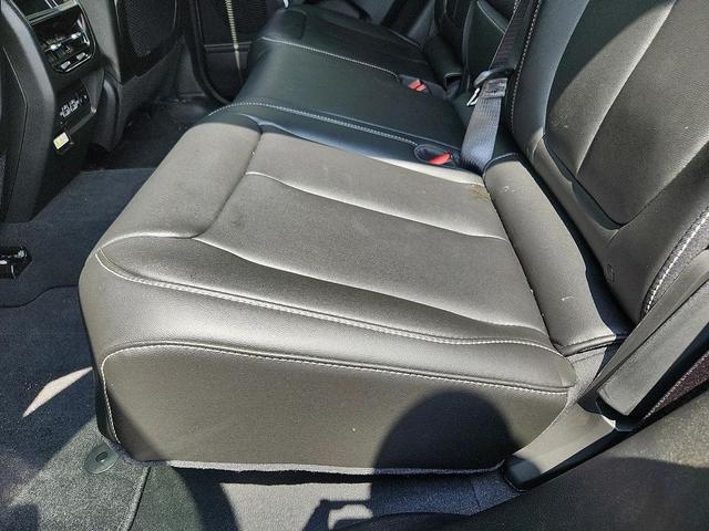 Photo of 2024 Diamond Black Crystal Pearlcoat Jeep Grand Cherokee 4xe
