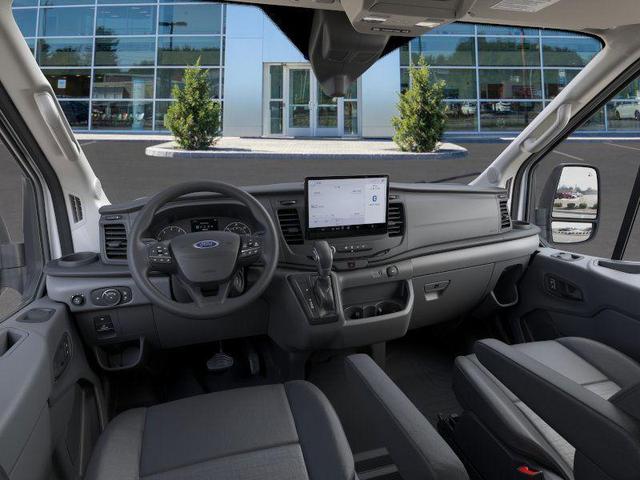 Photo of 2025 Oxford White Ford Transit-250