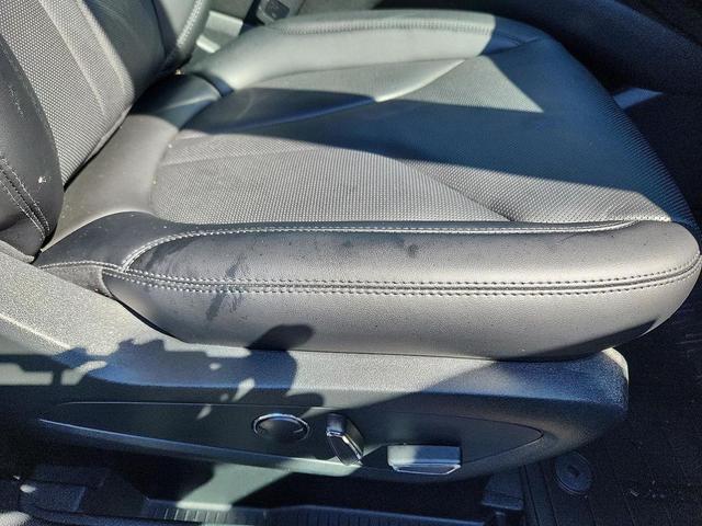 Photo of 2022 Infinite Black Metallic Clearcoat Lincoln Nautilus