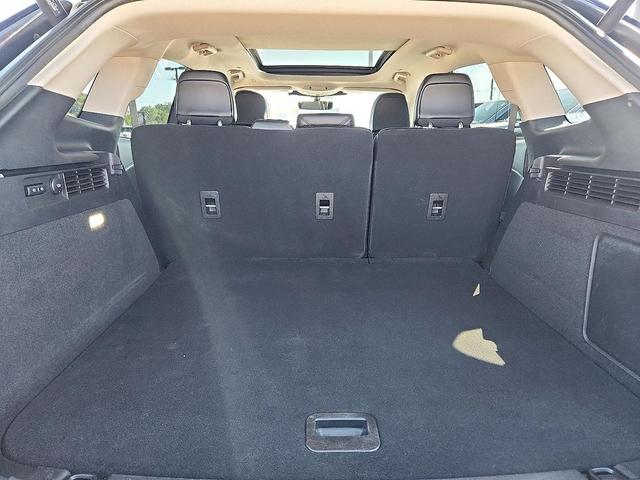 Photo of 2022 Infinite Black Metallic Clearcoat Lincoln Nautilus