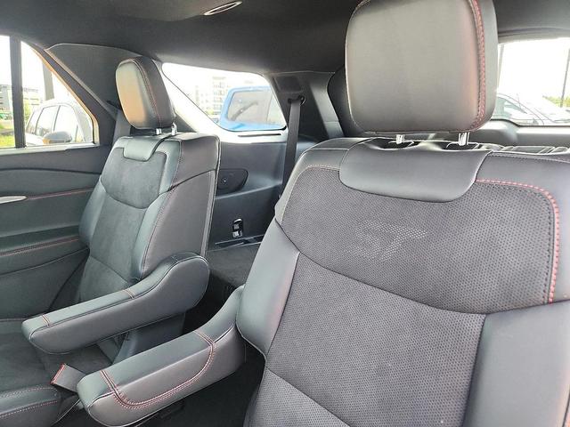 Photo of 2025 Gray Metallic Ford Explorer