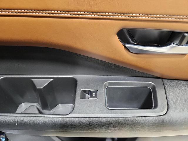 Photo of 2023 Super Black Nissan Pathfinder