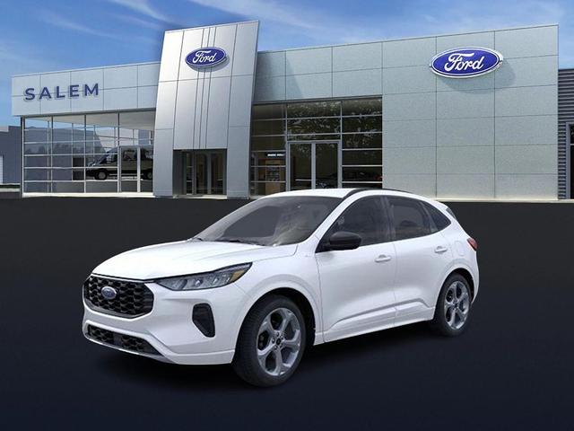 Photo of 2024 Star White Metallic Tri-Coat Ford Escape