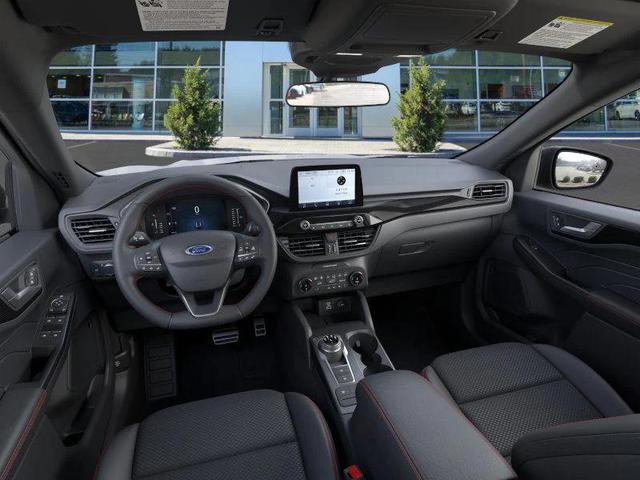 Photo of 2024 Star White Metallic Tri-Coat Ford Escape