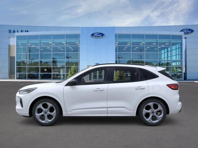 Photo of 2024 Star White Metallic Tri-Coat Ford Escape