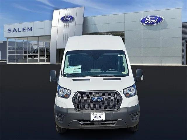 Photo of 2025 Oxford White Ford Transit-350
