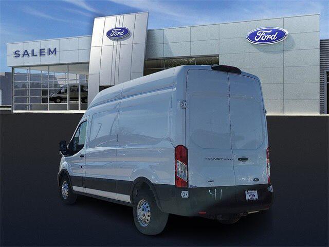 Photo of 2025 Oxford White Ford Transit-350