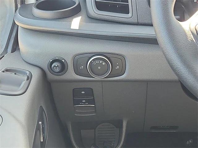 Photo of 2025 Oxford White Ford Transit-350