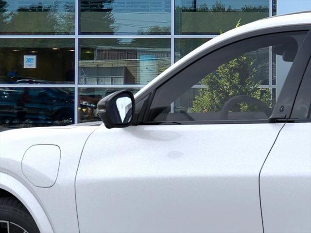 Photo of 2025 Star White Metallic Tri-Coat Ford Mustang Mach-E