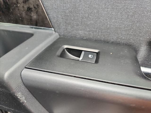 Photo of 2024 Carbonized Gray Metallic Ford F-250