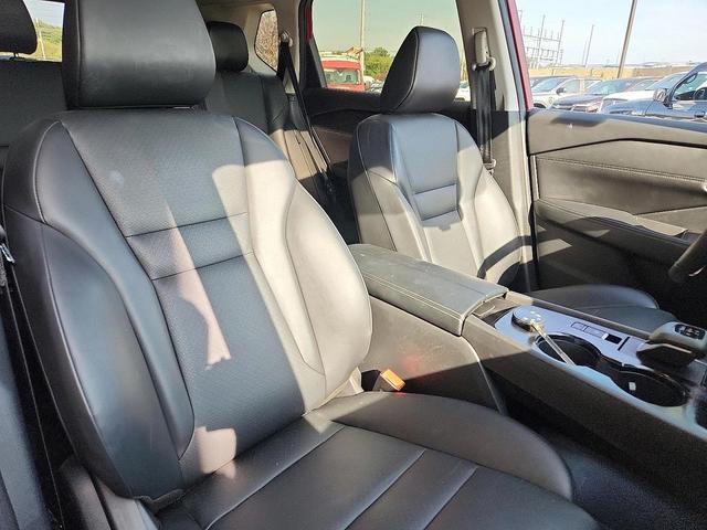 Photo of 2024 Scarlet Ember Tintcoat Nissan Rogue