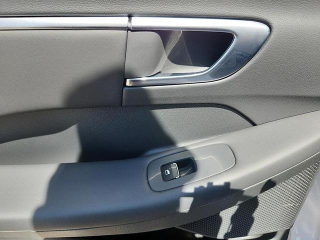 Photo of 2023 Serenity White Hyundai SONATA