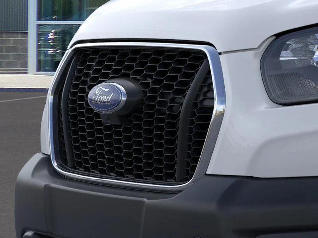 Photo of 2025 Oxford White Ford Transit-350