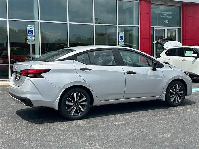 Photo of 2025 Brilliant Silver Metallic Nissan Versa